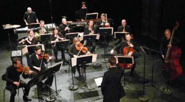 Bouffes du Nord : ciné-concert avec l’ensemble Court-Circuit