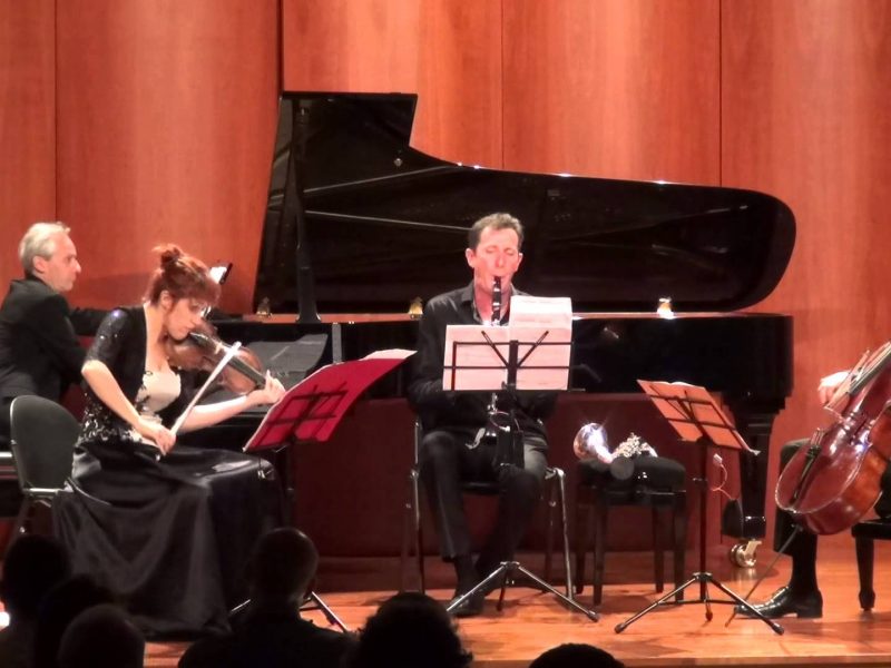 Jean-Luc HERVE : En dehors